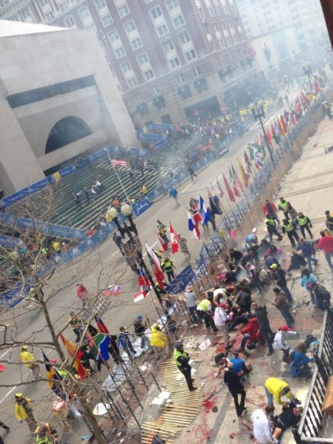 boston-marathon-explosion-bombs-2013-570x760